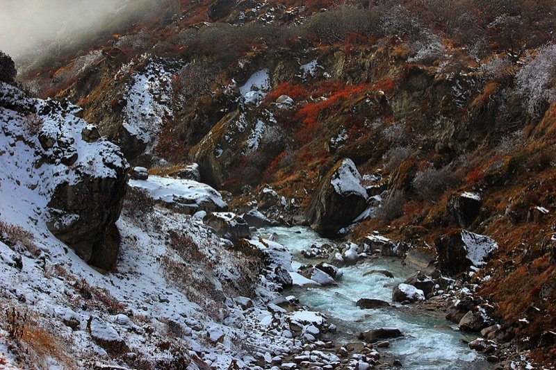 Goecha La trek route in Sikkim with Kanchenjunga views